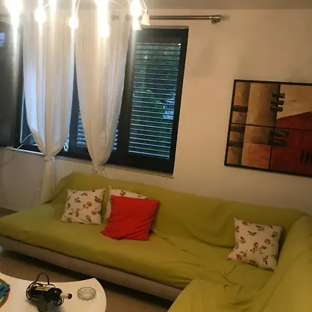 Ada Tourist Village House 假日公园 *