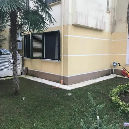 Ada Tourist Village House Holiday park Golem (Tirana)